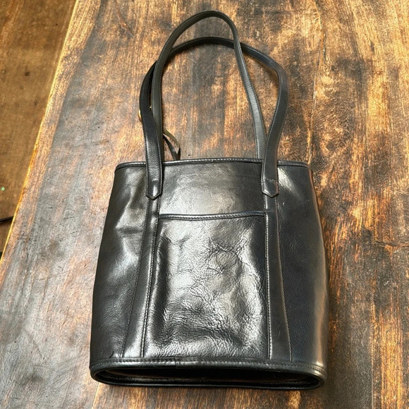 Brighton vtg navy blue leather with gold hardware large bucket back - Picture 4 of 15